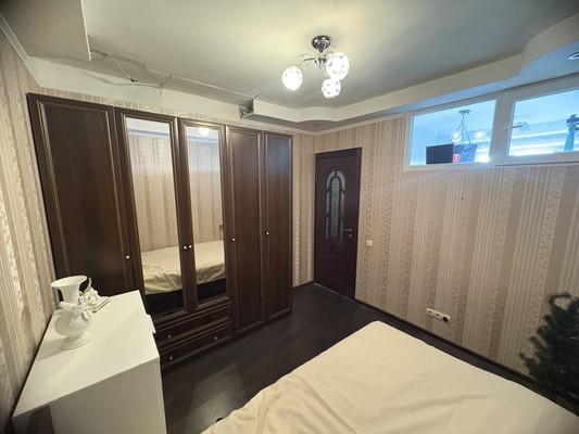 Продам двухкомнатную (2-комн.) квартиру, Карла Маркса ул, 49к1, Уфа г