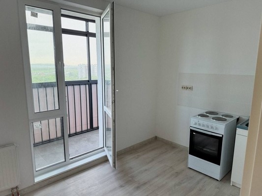 Продам трехкомнатную (3-комн.) квартиру, Гагарина ул, 81к1, Жуковский г