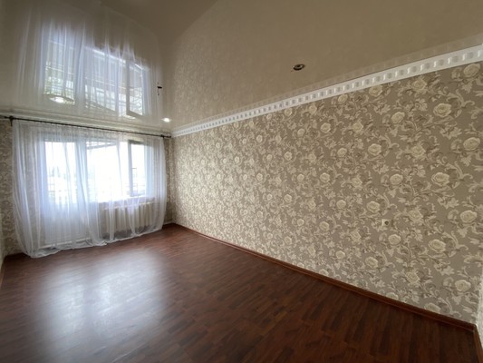 Продам двухкомнатную (2-комн.) квартиру, Коллонтай ул, 8, Нальчик г