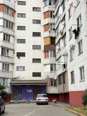 Продам двухкомнатную (2-комн.) квартиру, Кабардинская ул, 214, Нальчик г