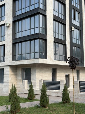 Продам многокомнатную квартиру, Лермонтова ул, 1, Нальчик г