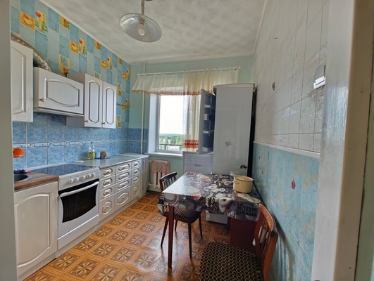 Продам двухкомнатную (2-комн.) квартиру, Ленина ул, 1, Костомукша г