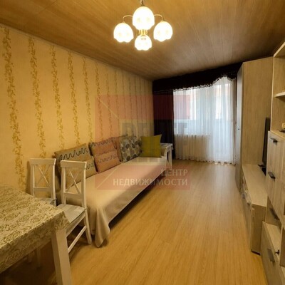 Продам двухкомнатную (2-комн.) квартиру, Стекольная ул, 25, Калининград г