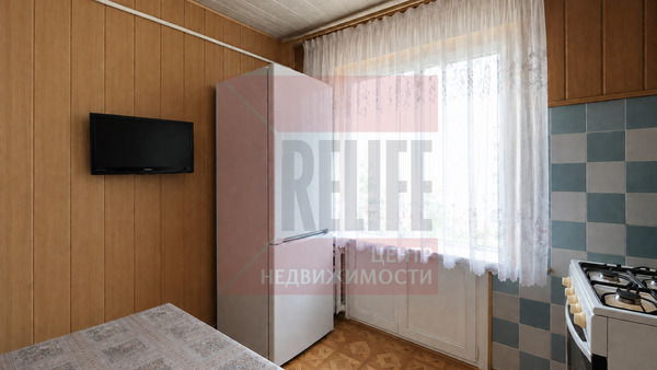 Продам двухкомнатную (2-комн.) квартиру, Стекольная ул, 25, Калининград г