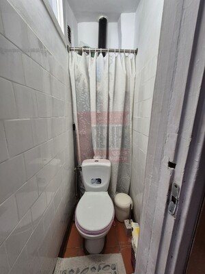 Продам двухкомнатную (2-комн.) квартиру, Стекольная ул, 25, Калининград г