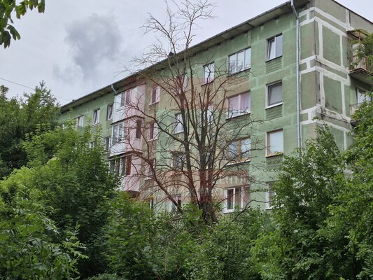 Продам двухкомнатную (2-комн.) квартиру, Стекольная ул, 25, Калининград г