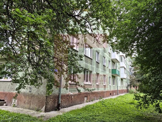 Продам двухкомнатную (2-комн.) квартиру, Стекольная ул, 25, Калининград г