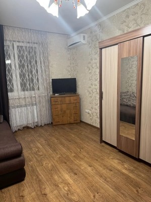 Продам однокомнатную (1-комн.) квартиру, Парковая ул, 64к2, Анапа г