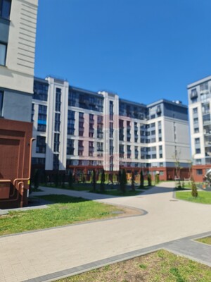 Продам двухкомнатную (2-комн.) квартиру (долевое), Героя России Катериничева ул, 7, Калининград г