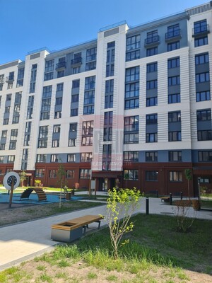 Продам двухкомнатную (2-комн.) квартиру (долевое), Героя России Катериничева ул, 7, Калининград г
