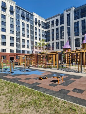 Продам двухкомнатную (2-комн.) квартиру (долевое), Героя России Катериничева ул, 7, Калининград г