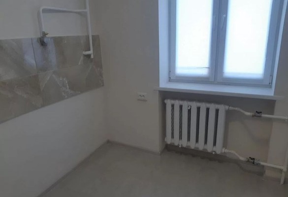 Продам однокомнатную (1-комн.) квартиру, Миллера Ж.А. ул, 54, Симферополь г