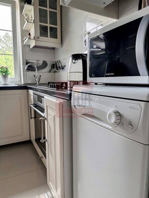 Продам трехкомнатную (3-комн.) квартиру, Достоевского ул, 20, Калининград г