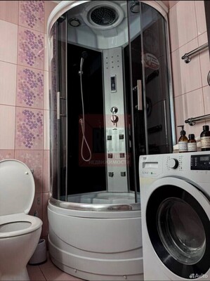 Продам трехкомнатную (3-комн.) квартиру, Достоевского ул, 20, Калининград г