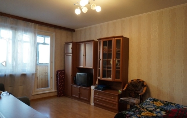 Продам двухкомнатную (2-комн.) квартиру, Домодедовская ул, 20к2, Москва г