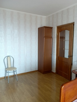 Продам двухкомнатную (2-комн.) квартиру, Домодедовская ул, 20к2, Москва г
