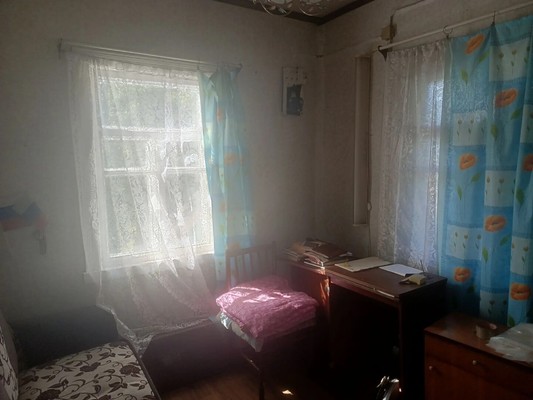Продам дом, Молодежная ул, Гатчина г, 0 км от города