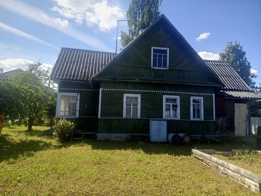 Продам дом, Молодежная ул, Гатчина г, 0 км от города