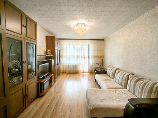 Продам трехкомнатную (3-комн.) квартиру, Московская ул, 13, Деденево рп
