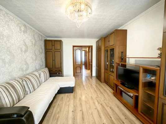 Продам трехкомнатную (3-комн.) квартиру, Московская ул, 13, Деденево рп
