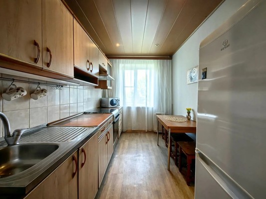 Продам трехкомнатную (3-комн.) квартиру, Московская ул, 13, Деденево рп