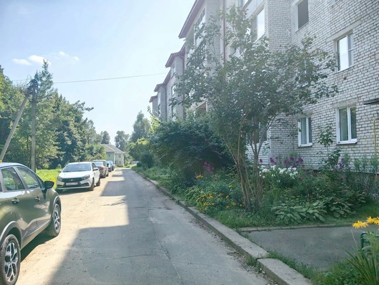 Продам трехкомнатную (3-комн.) квартиру, Московская ул, 13, Деденево рп