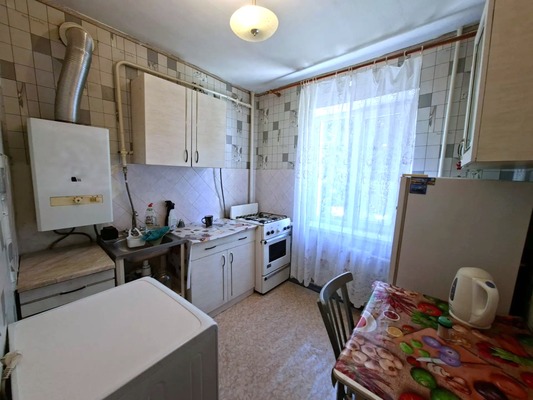 Продам однокомнатную (1-комн.) квартиру, Октябрьская ул, 12, Тихорецк г