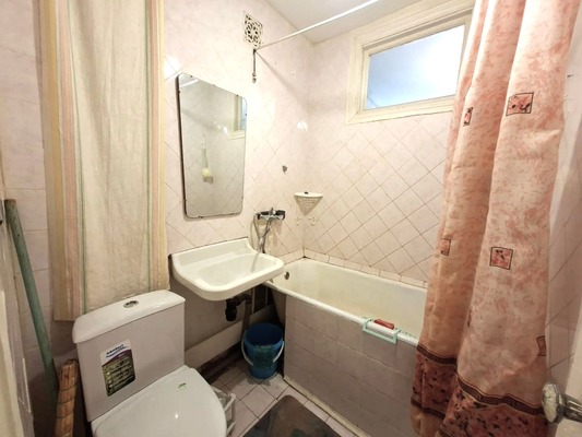 Продам однокомнатную (1-комн.) квартиру, Октябрьская ул, 12, Тихорецк г