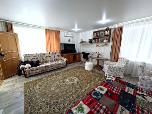 Продам однокомнатную (1-комн.) квартиру, Калинина ул, 124, Тихорецк г