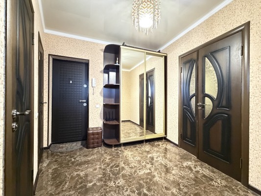 Продам однокомнатную (1-комн.) квартиру, Атажукина ул, 14, Нальчик г