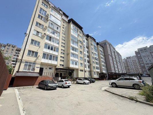 Продам однокомнатную (1-комн.) квартиру, Атажукина ул, 14, Нальчик г