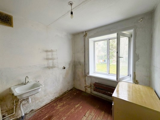 Продам однокомнатную (1-комн.) квартиру, Заречная ул, 4к47, Находка г