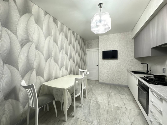 Продам трехкомнатную (3-комн.) квартиру, Тлостанова ул, 32, Нальчик г