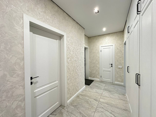 Продам трехкомнатную (3-комн.) квартиру, Тлостанова ул, 32, Нальчик г