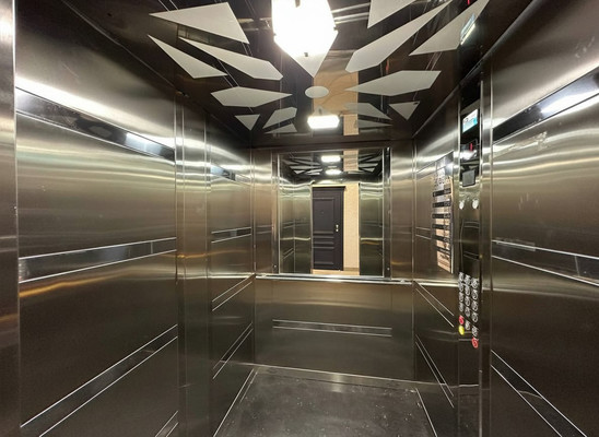 Продам трехкомнатную (3-комн.) квартиру, Тлостанова ул, 32, Нальчик г