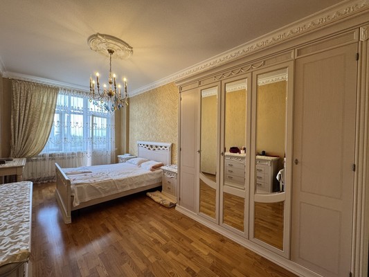 Продам трехкомнатную (3-комн.) квартиру, Тарчокова ул, 25Бк1, Нальчик г