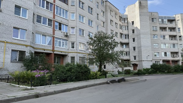 Продам двухкомнатную (2-комн.) квартиру, Красных Военлетов ул, 6, Гатчина г