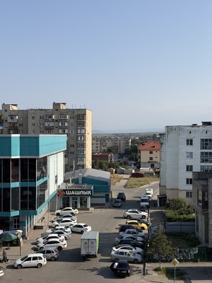 Продам двухкомнатную (2-комн.) квартиру, имени Гагарина Юрия Алексеевича ул, 1А, Баксан г