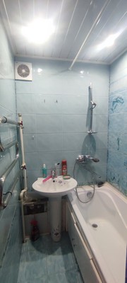 Продам двухкомнатную (2-комн.) квартиру, Ленина ул, 69, Волгодонск г