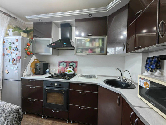 Продам двухкомнатную (2-комн.) квартиру, Строителей пр-кт, 33, Волгодонск г