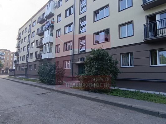 Продам коммерческое помещение 98,4 м2, 37-й (ПГК Лада тер) ряд, Калининград г