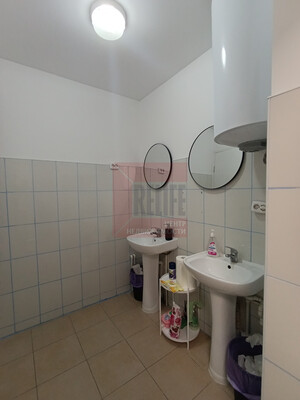 Продам коммерческое помещение 98,4 м2, 37-й (ПГК Лада тер) ряд, Калининград г