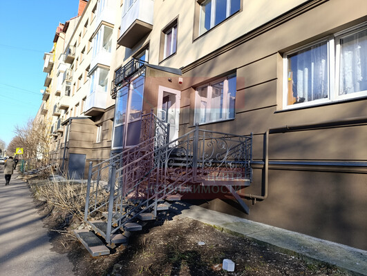 Сдам коммерческое помещение 98,4 м2, 37-й (ПГК Лада тер) ряд, Калининград г