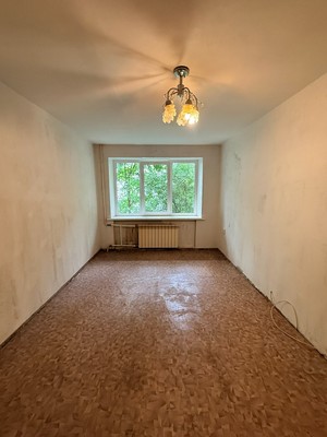 Продам трехкомнатную (3-комн.) квартиру, 6-й мкр, 21, Лыткарино г