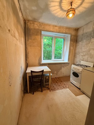 Продам трехкомнатную (3-комн.) квартиру, 6-й мкр, 21, Лыткарино г