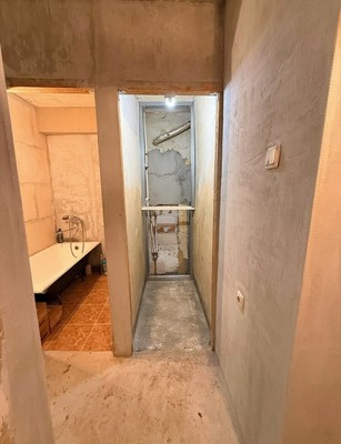 Продам трехкомнатную (3-комн.) квартиру, 6-й мкр, 21, Лыткарино г