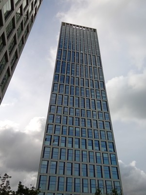 Продам трехкомнатную (3-комн.) квартиру, Мичуринский пр-кт, 56кТанде, Москва г