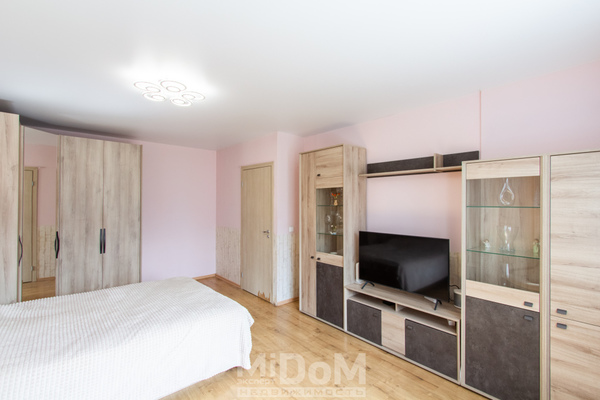 Продам однокомнатную (1-комн.) квартиру, Вадима Шефнера ул, 14к1 стр 1, Санкт-Петербург г