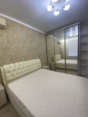 Продам двухкомнатную (2-комн.) квартиру, Еременко ул, 101, Ростов-на-Дону г