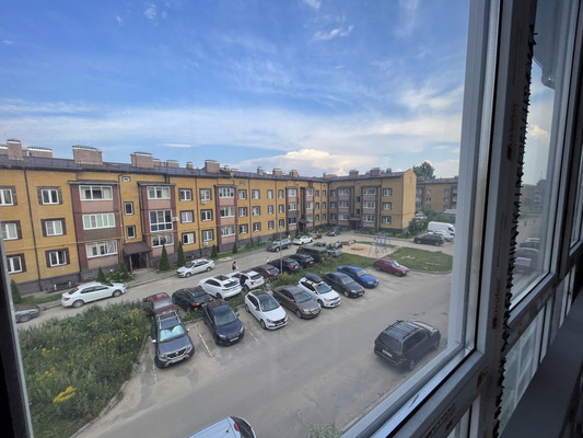 Продам трехкомнатную (3-комн.) квартиру, Луговая ул, 12А, Якоть с